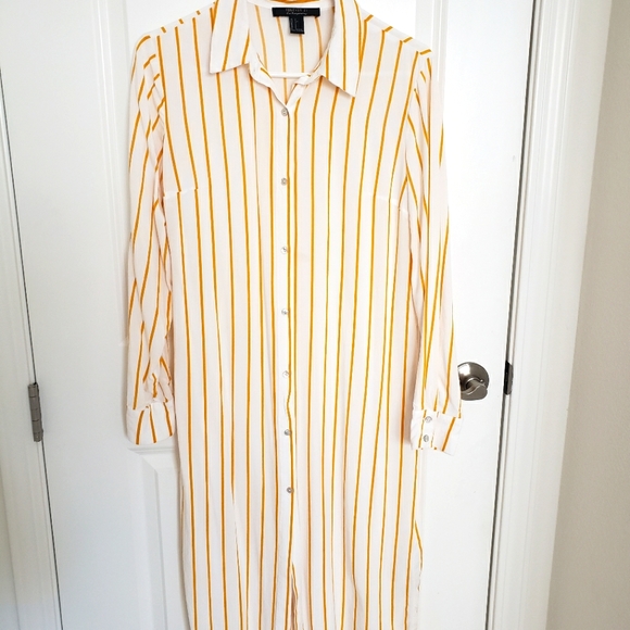 Forever 21 Dresses & Skirts - FOREVER21 🌟 White Yellow Striped Dress